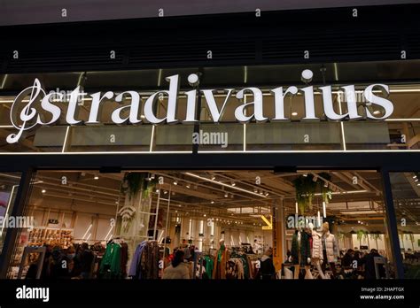 stradivarius edinburgh